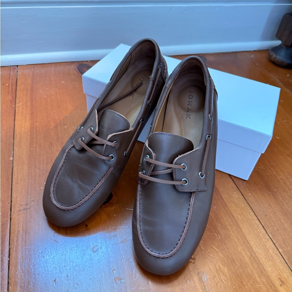 Elegant Brown Leather Women's Loafers